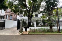 Rumah Exclusive D Kebayoran Baru Renovasi Disewakan....Disewakan