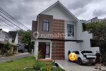 Disewakan Rumah Siap Huni Dilengkapi Kolam Renang Lokasi Sentul City