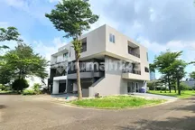 Siap Huni! Rumah Modern Mewah di Cluster Exclusive Sutera Palma, Alam Sutera