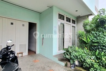 Rumah Benhil,Sudirman,Siap Huni,Dekat Mesjid, Jakarta Pusat,