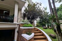 Dijual Rumah Depan Taman di Pondok Indah Luas Tanah 1094M. Njop.40.3 M. Dijual Rp 48 Milyar