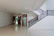 Rumah Mewah Murah Kota Wisata Cibubur Siap Huni Kamar 4+1 Nego Harga