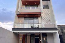 Modern house with POOL posisi POJOK  area KEMANG
