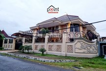 Rumah Mewah Classic Luas Full Furnish Kokoh Solo Baru Sukoharjo