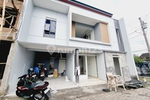 Rumah Bagus 2lt Design Kekinian Dekat Goro Assalam Dan Ums Di Skh