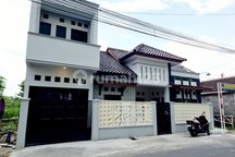 Rumah Ideal 1.5Lt Tepi Jln Utama bisa untuk Usaha di Gedongan