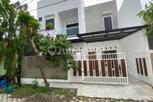 Rumah Cantik Furnished 2lt Siap Huni Dekat Luwes Mall Skh