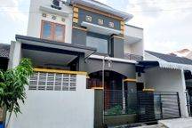 Disewakan || Rumah Bagus 2 Lt Cluster Ada Security Di Paulan 