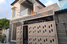 Rumah Mewah 2 Lt Furnish Dekat Exit Tol Klodran