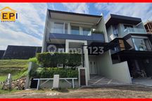 Rumah Mewah Ada Lift Di Graha Candi Golf, View Bagus