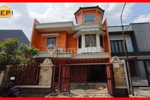 Rumah 2 Lantai di Bukit Sari, Murah