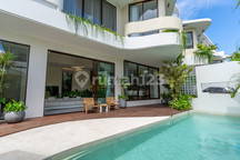 Freehold | Modern Tropical Architectural Villas - Prime Legian