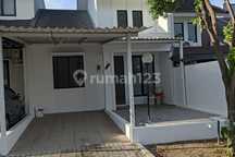 Rumah Bagus Dekat Tol Jakarta Serpong & Stasiun Sudimara di Perumahan Green Hills Ciputat