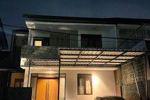 Dijual Cepat Rumah Modern Minimalis Harga Murah Dibawah Harga Pasar di Komp.pesona Bali City View Residence