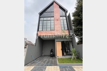 Rumah Mewah Harga Murah Lokasi Dekat Stasiun Depok
