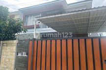 Rumah Keren Tanah Nya Luas Banget Dekat Stasiun Depok Lama dan Gdc