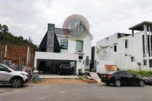 Dijual Rumah Mewah 2 Lantai Di Perumahan Crown Hill Estate Batam Centre