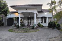 Rumah Ideal Luas 2800 Meter Tengah Kota Klaten dekat Alun-alun Klaten Hanya 9 Milyar