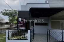 Rumah Driyorejo Fasum Kolam Renang Tanpa DP