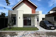 Rumah Cantik Scandinavian Style Kekinian Dalam Mini Cluster di Wedomartani Ngemplak Sleman Dekat Budi Mulia Tajem