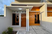 Rumah Baru Cantik Minimalis Modern - Harga Ekonomis View Sawah di Dekat Kids Fun Jalan Wonosari