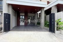 Promo Awal Tahun‼️Diskon 450 Jutarumah Mewah Premium 2 Lantai Kontemporer Lokasi Strategis di Jalan Kaliurang Km. 13 Dekat Kampus Uii dan Pppg Kesenian