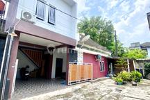 Rumah Cantik 2.Lantai.dalam Perumahan Di.tamanan Banguntapan Bantul.dekat Giwangan