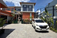 Villa Estetik Mewah 2 Lantai Full Furnished dengan Taman Luas dan Kolam Renang di Jalan Kaliurang Km. 13.5 Hargobinangun Pakem Sleman