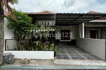 Rumah Cantik Limasan Full Furnished Dalam Perumahan di Sewon Bantul Dekat Kampus Atk