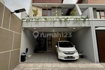 Rumah Baru Mewah Full Furnished Premium di Cluster Eksklusif Dalam Ringroad Dekat Jalan Raya Gedong Kuning