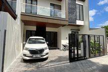 Rumah Baru Mewah 2 Lantai Kontemporer Di Dalam Perumahan Sidoarum Jalan Godean Km. 6 Dekat Bantulan