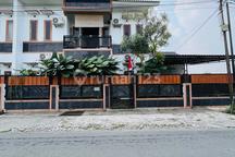 Rumah Mewah 2 Lantai Strategis - Full.furnishsed View Sawah Di Wedomartani Ngemplak Sleman Dekat Stadion Maguwo