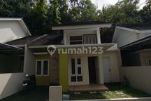 Rumah Dalam Perumahan Dekat Sd Budi Mulia Sedayu