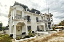 Dijual Rumah Mewah American Classic Macan Kumbang Raya Palembang