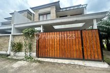 DIJUAL RUMAH DEKAT GRAHA PERSON MACAN KUMBANG PALEMBANG