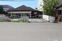 SEWA RUMAH HALAMAN LUAS DEMANG LEBAR DAUN PALEMBANG