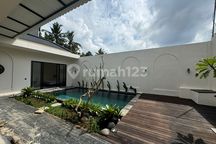 Dijual Villa Baru Lokasi Dekat Empaty School Full Furnish