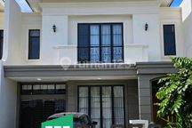 Disewakan Rumah 2 Lantai Lengkap Perabot Cluster Neo Jade Summarecon Makassar