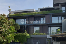 Rumah Termewah se-Komplek Daan Mogot Baru, Jakarta Barat