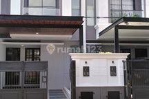 Rumah Mewah 2 Lantai Perumahan Rungkut Harapan