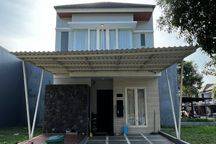Rumah Full Furnish di Graha Natura Include Interior Furniture di Surabaya