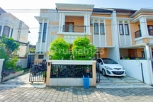 RUMAH CANTIK DALAM PERUMAHAN DI DAERAH MAGUWO