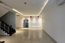 Jual Cepat Rumah Pik Garden House 8X17 2Lt SHM Dekat Tol