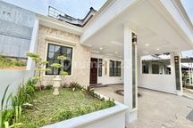 Rumah Putih Townhouse Urban Lifestyle Kota Pekanbaru