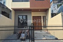 Murah !! Dijual Rumah Brand New 6X17 Minimalis di Kelapa Hybrida Hadap Utara