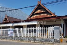 Rumah Tua di Jalan Titang