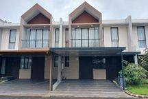Disewakan Rumah di Crystal Timur Summarecon Mutiara