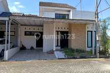 Rumah Lokasi Di Cluster Di Klegen Colomadu Solo