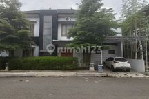 Rumah mewah cluster exclusive lor in residence solo