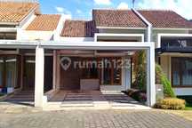 Disewakan Rumah Bagus Siap Pakai ( Full Furnished ), Lokasi : Cluster Elite di Pabelan, Dekat Colomadu